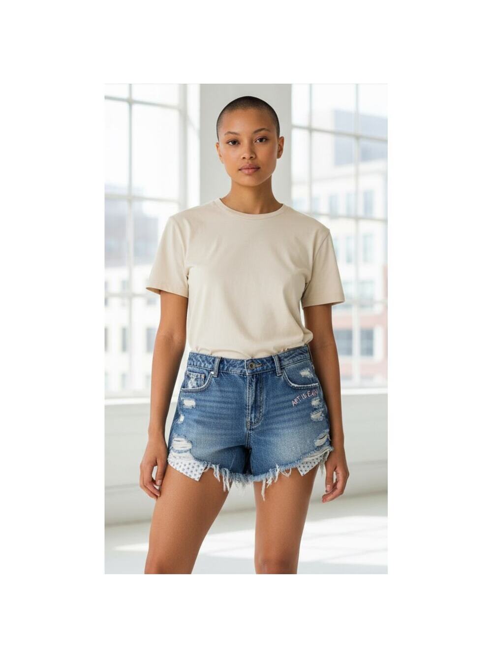 Zara Trafaluc Denim Distressed Shorts women's Size 6